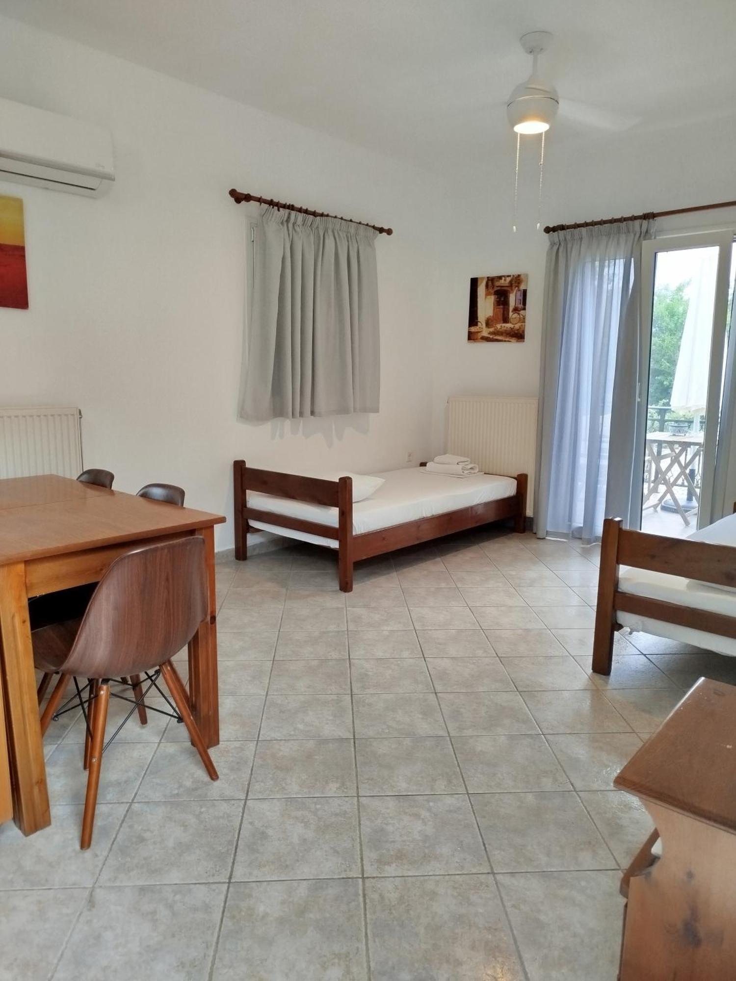 Riverside Αpartments Vasilikí Eksteriør billede